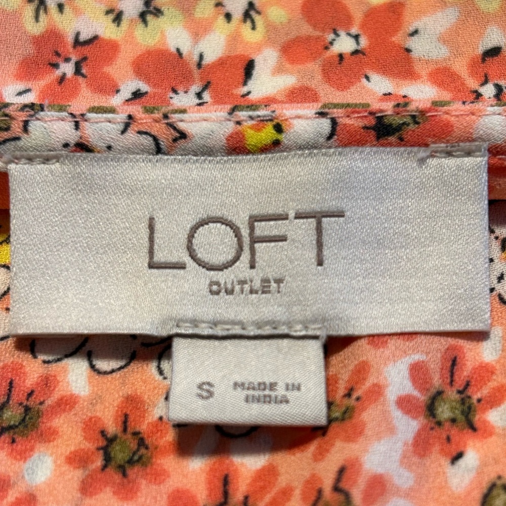 LOFT Outlet Floral Ruffle Sleeve Blouse - Size Small - Picture 2 of 5